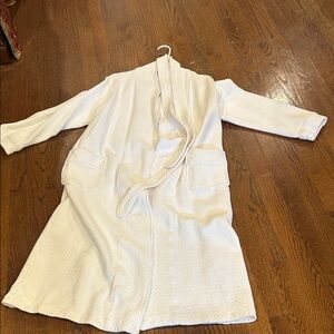 White Textured Bath Robe with Pockets P.Jamas small cotton